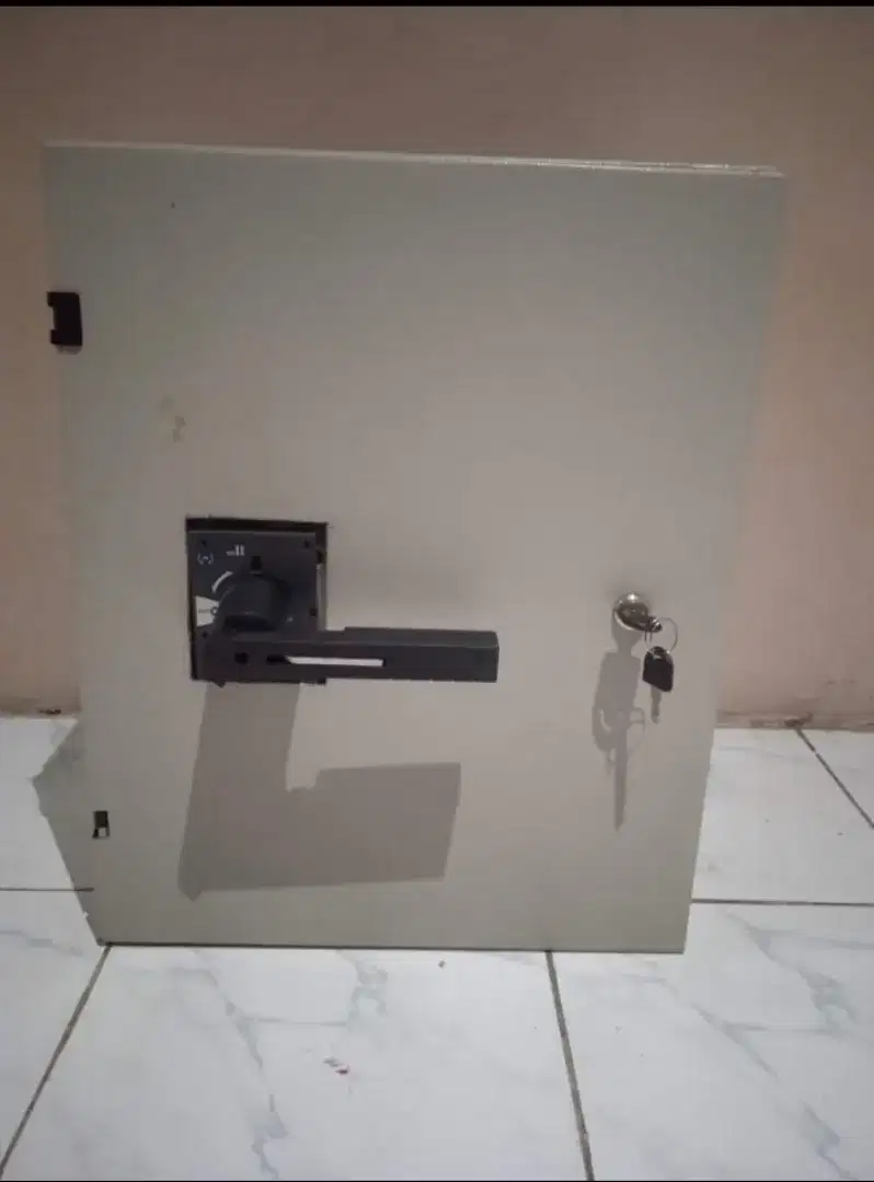 Panel COS  160A exs cabutan kantor barang jamin mulus