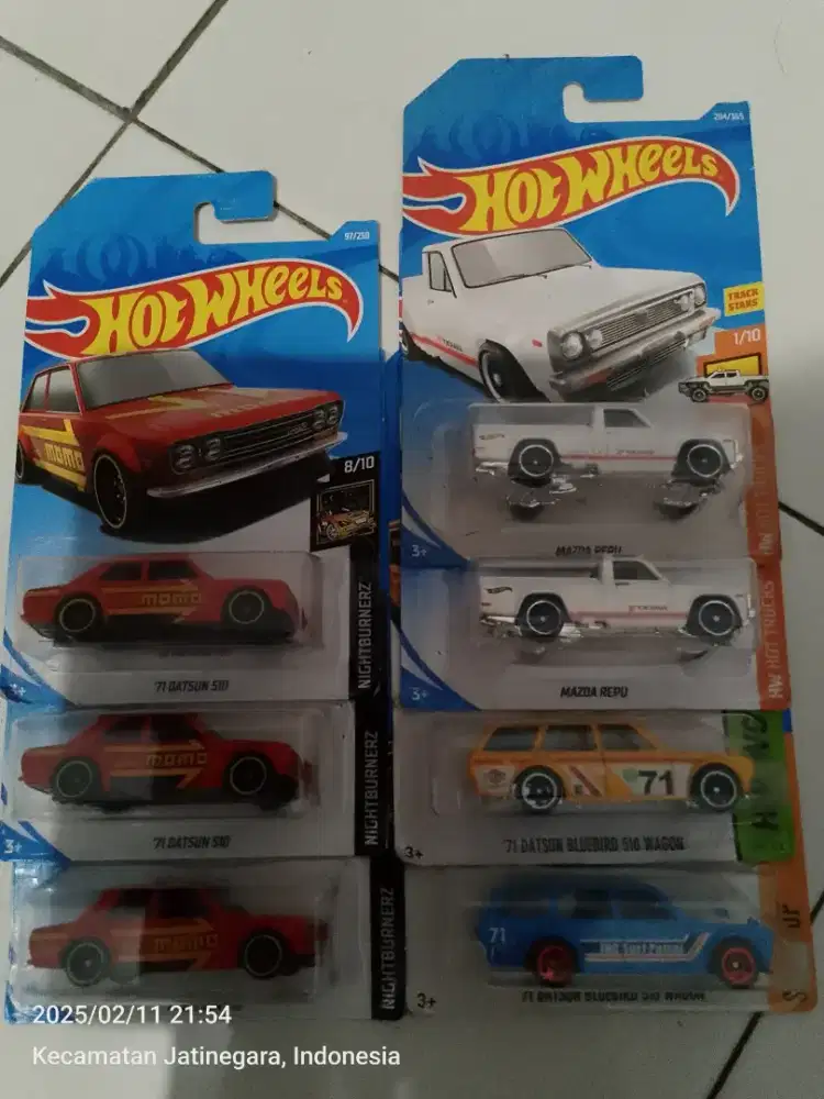 Paket Hot wheels Datsun