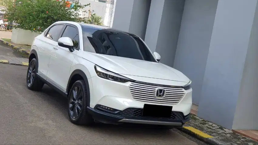 [ LOW KM ] Honda HR-V HRV HR V 1.5 SE CVT AT 2Camera Putih 2022/2023