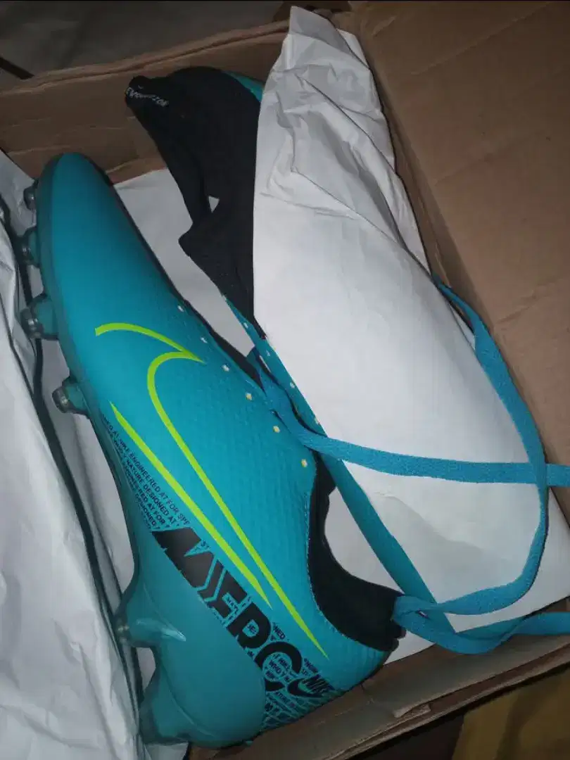 Sepatu Bola Nike