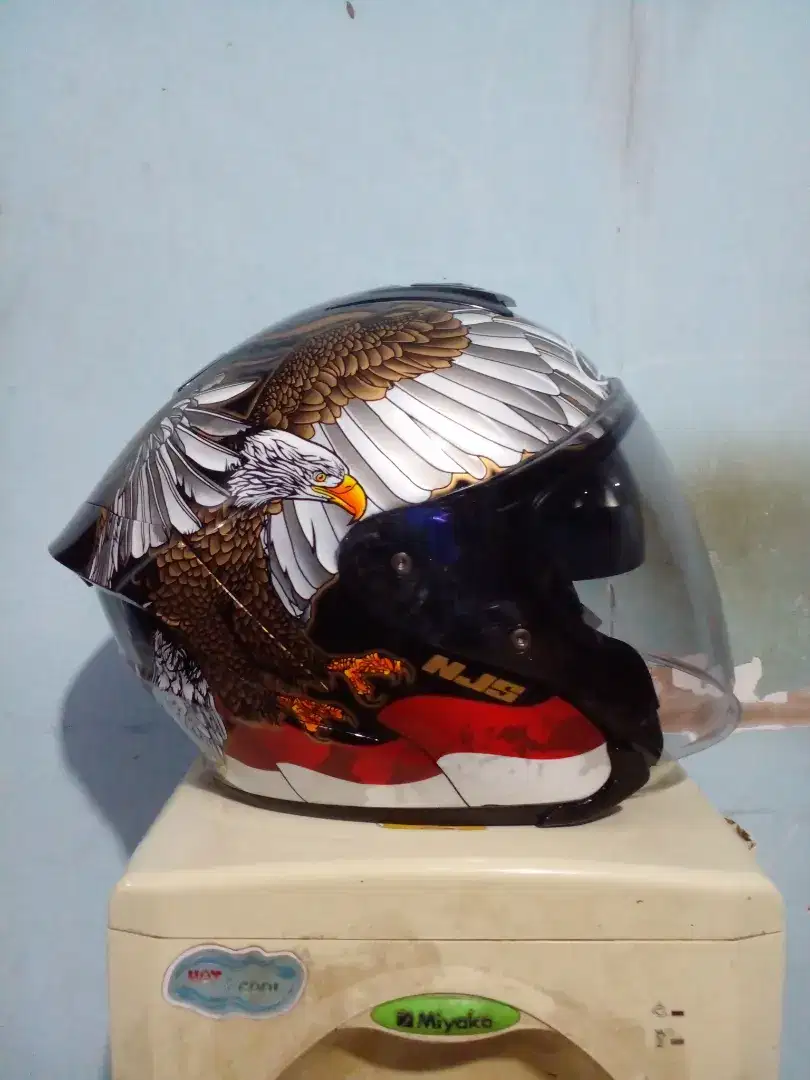 Helm njs kairoz motif garuda,size L,mulusss