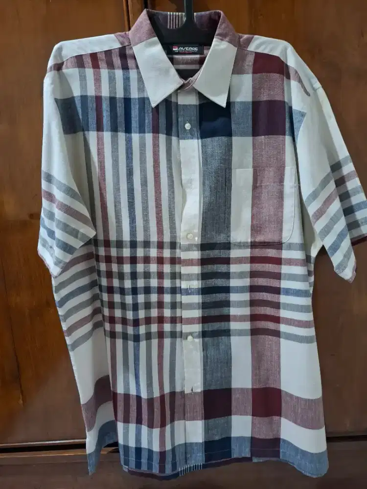 Kemeja preloved. Kemeja trifthing. Kemeja pria. Kemeja jumbo pria