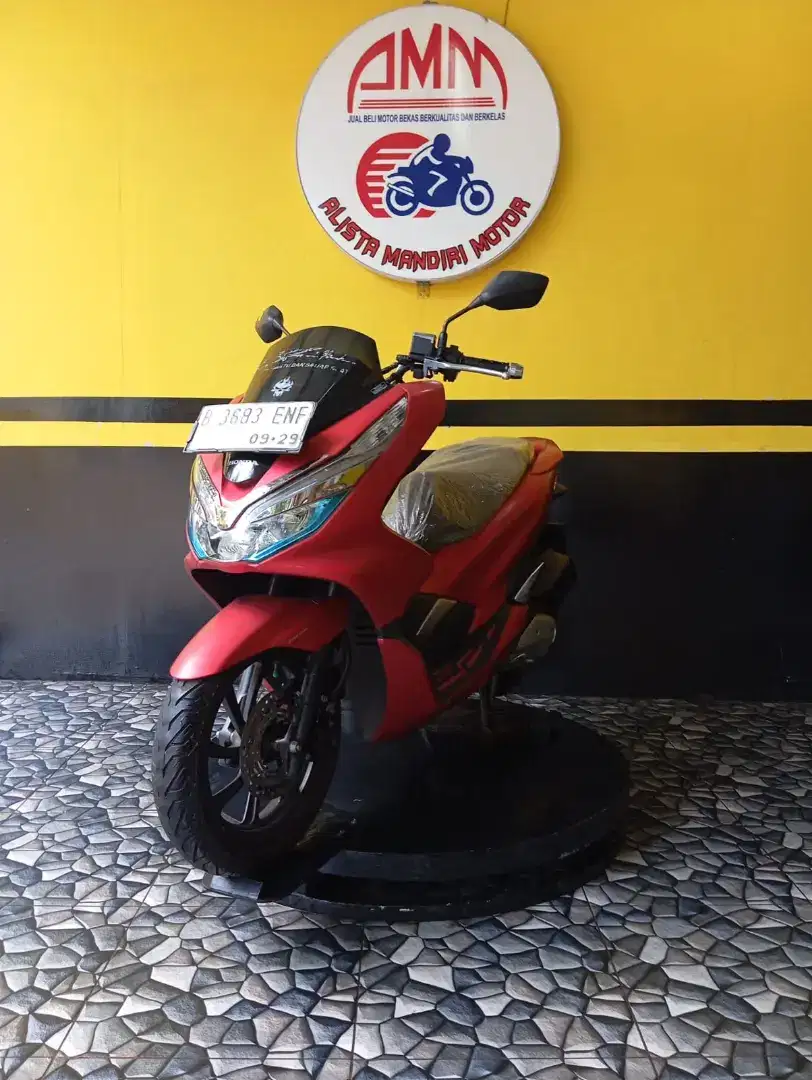 PCX cbs 2018 pajak idup barang cakep nego langsng bayar via cash&kredt