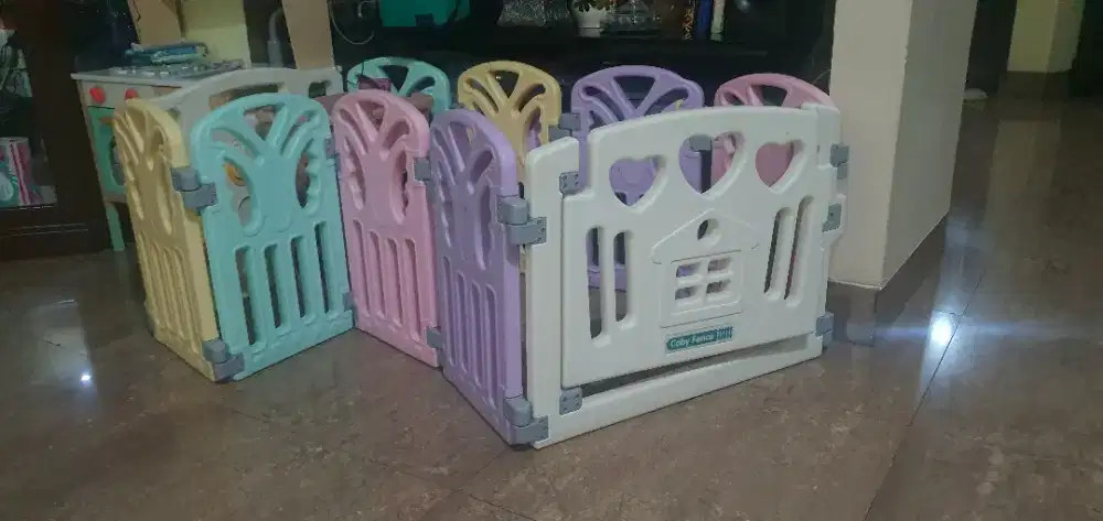 Coby fence preloved