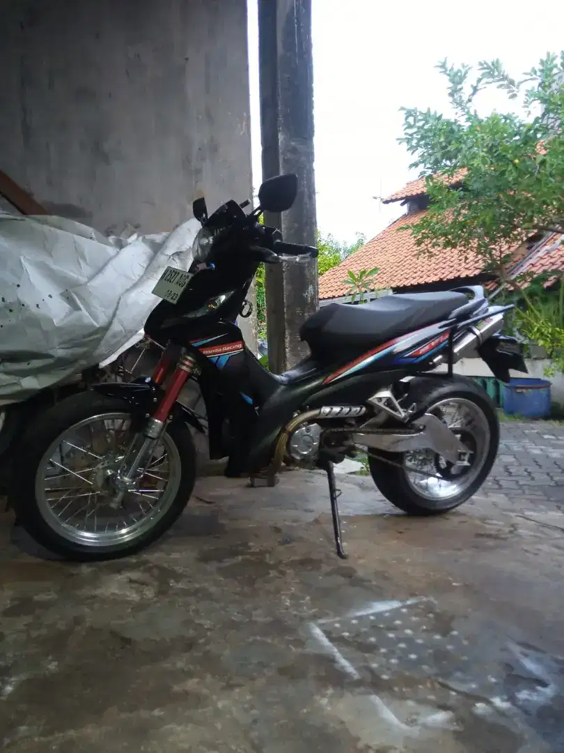 Revo 110 modif tapak lebar