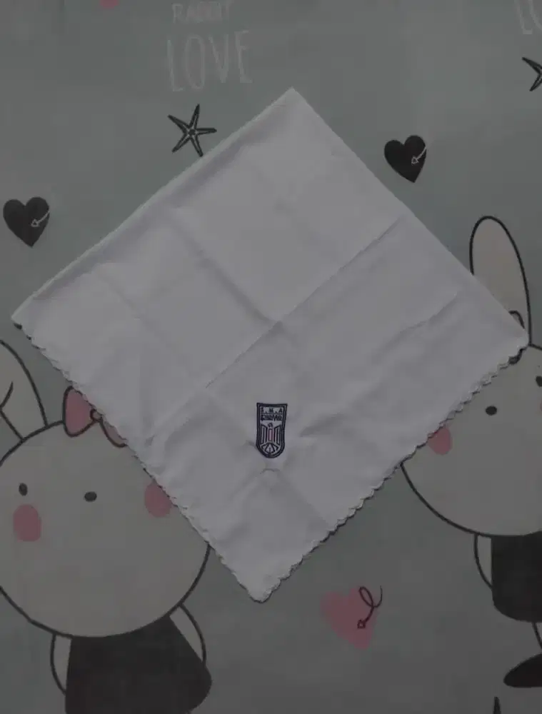 Hijab Segi Empat SMA IPIEMS - Putih