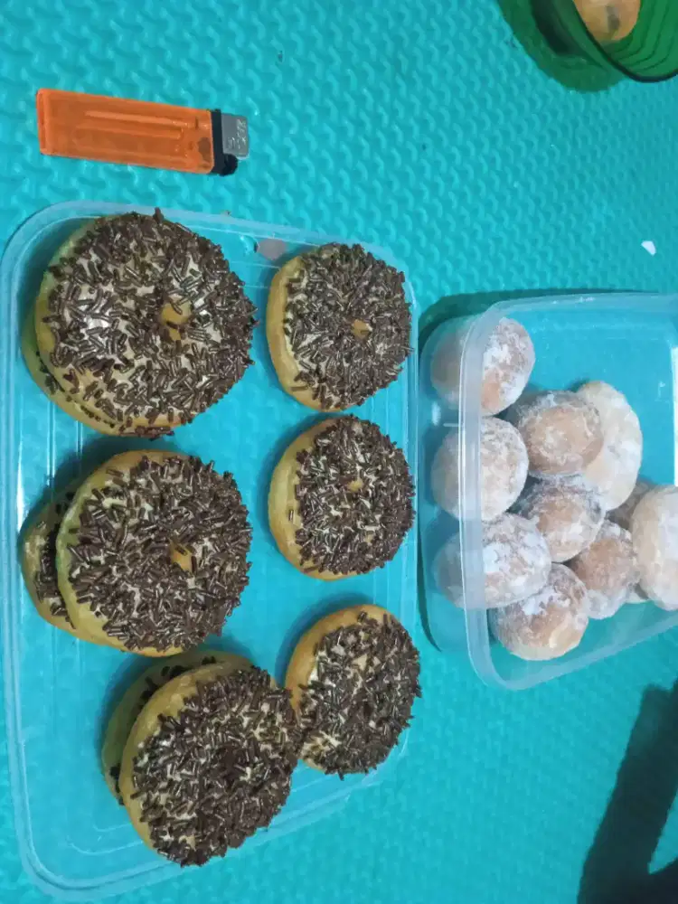 Donat Ceres coklat seribuan