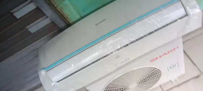 AC sharp 3/4pk mulus