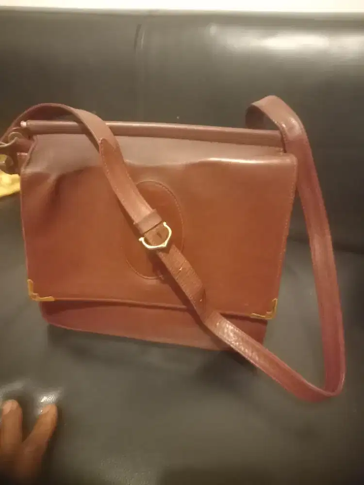 TAs merk cartier paris bahan kulit masih mulus