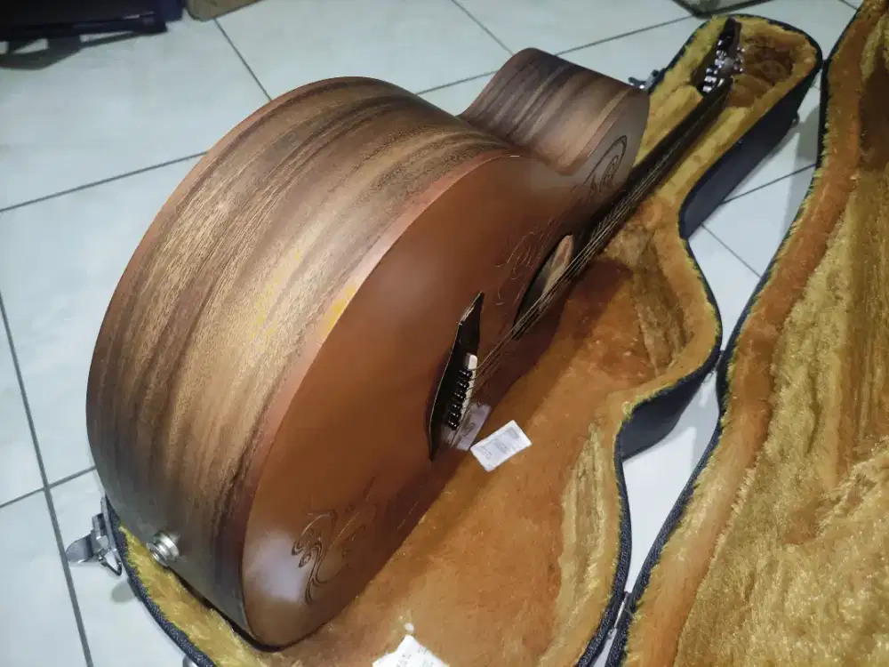 Gitar Akustik Elektrik All Solid Chakra Guitars