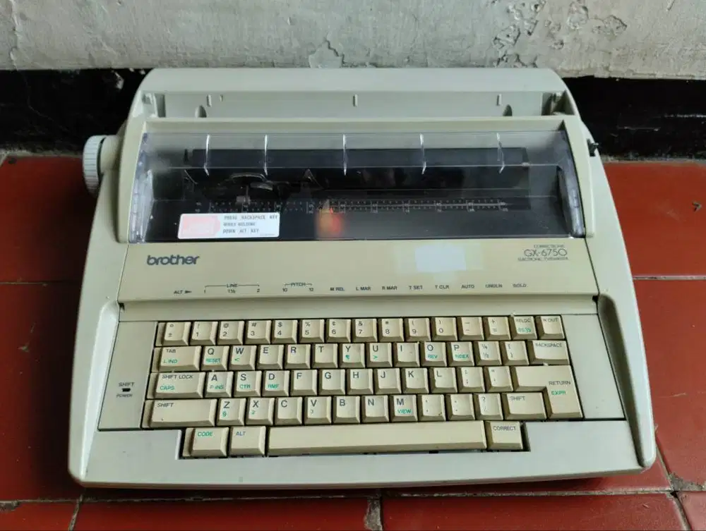 Service Mesin Tik Manual , Penghancur Kertas, Absensi Finger dll