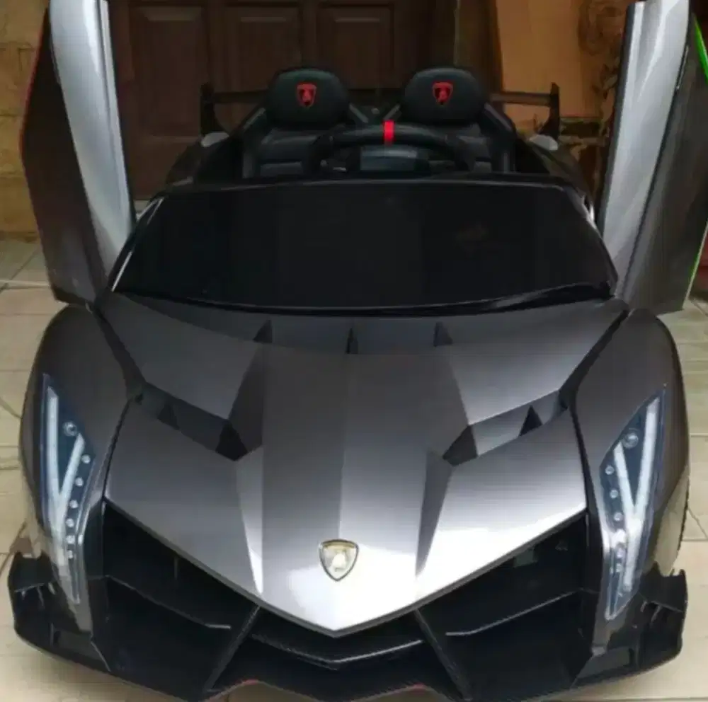mobil mainan aki FREE ONGKIR terbatas LAMBORGHINI Veneno Lisensi