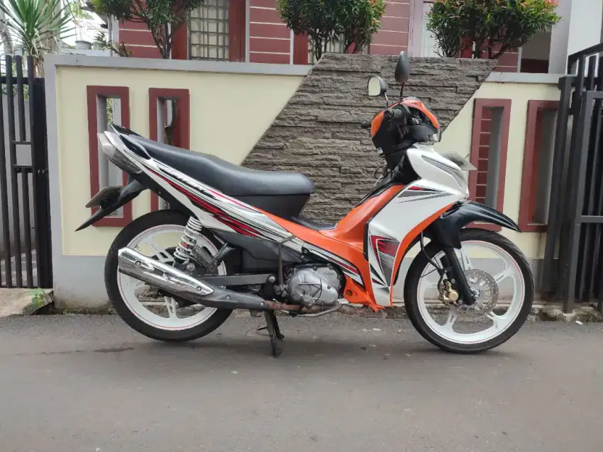 JUPITER Z1 TAHUN 2014 MURMER