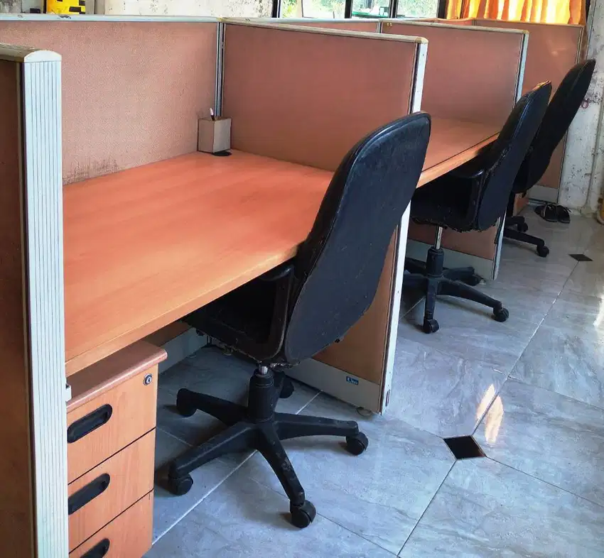 Meja Kerja Knock Down Praktis & Modern