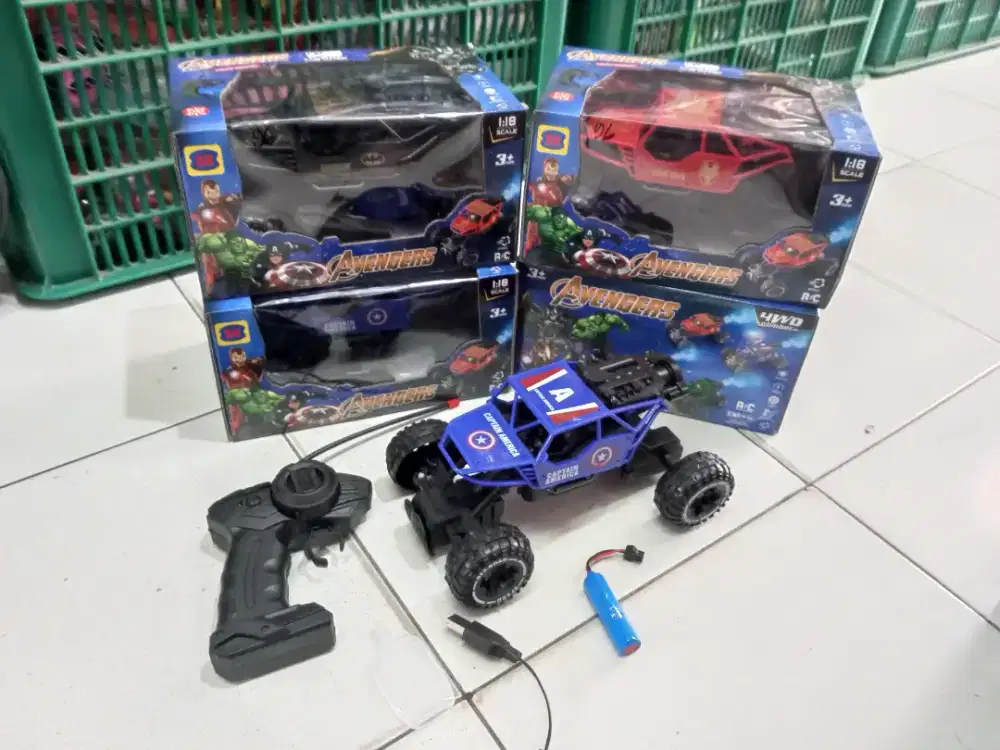 Mainan Anak Remot Control off-road Avengers asap