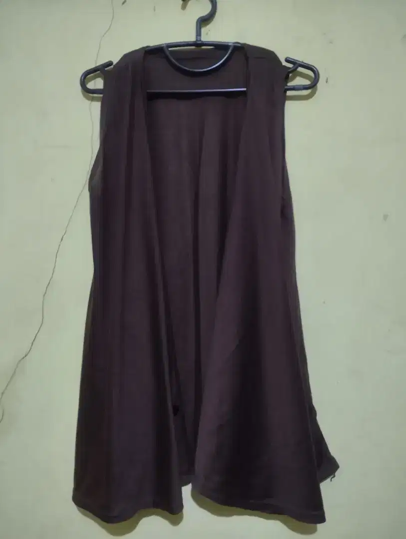 PRELOVED CARDIGAN COKLAT TUA BAHAN KAOS