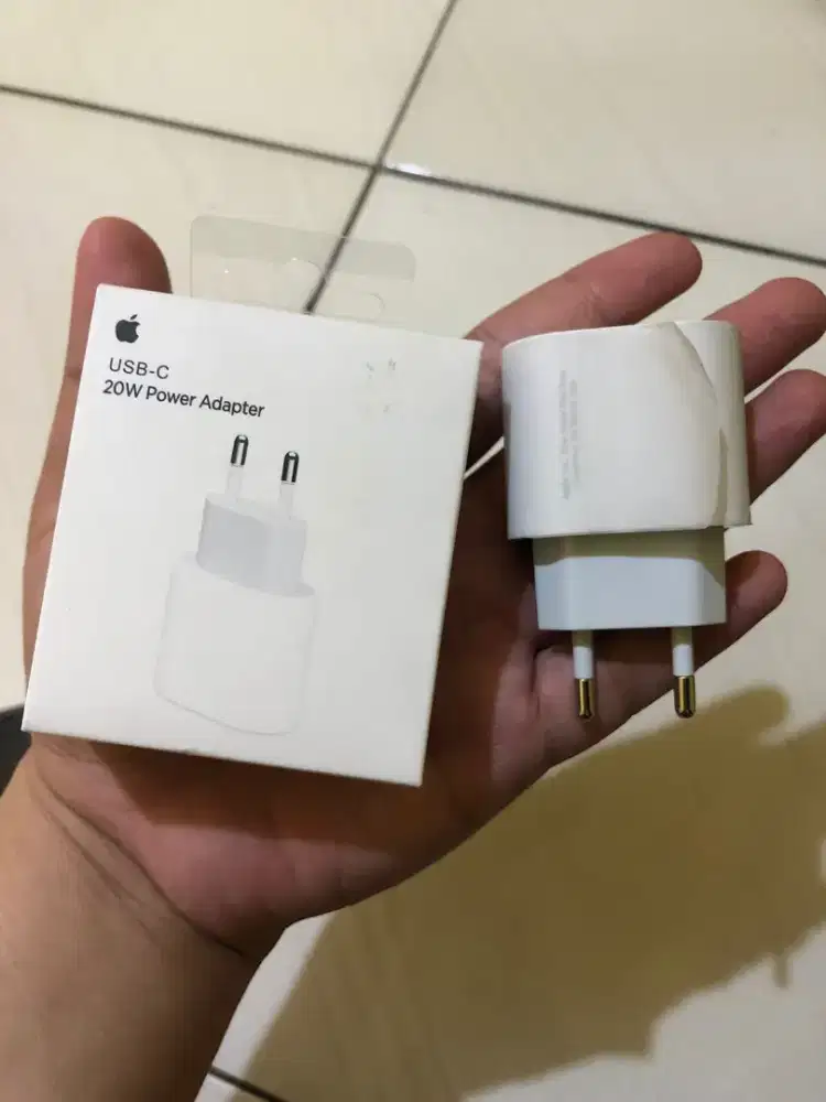 Adaptor iPhone 20 watt