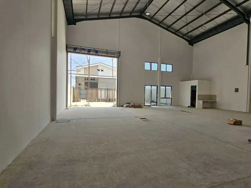 Disewakan gudang brand new laksana 930 m2 / unit