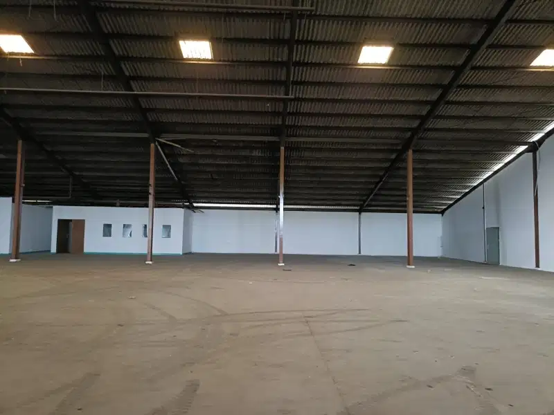 di sewa kan gudang bagus plus kantor lokasi jurumudi raya