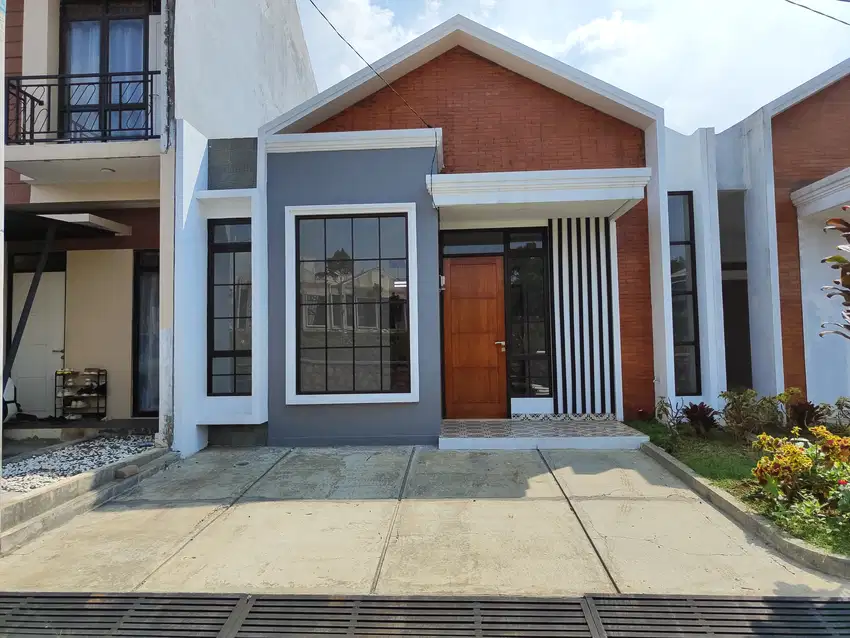 Rumah Siap Huni Viewnya  Pegunungan, Cuaca Sejuk Di Ciawi, Bogor
