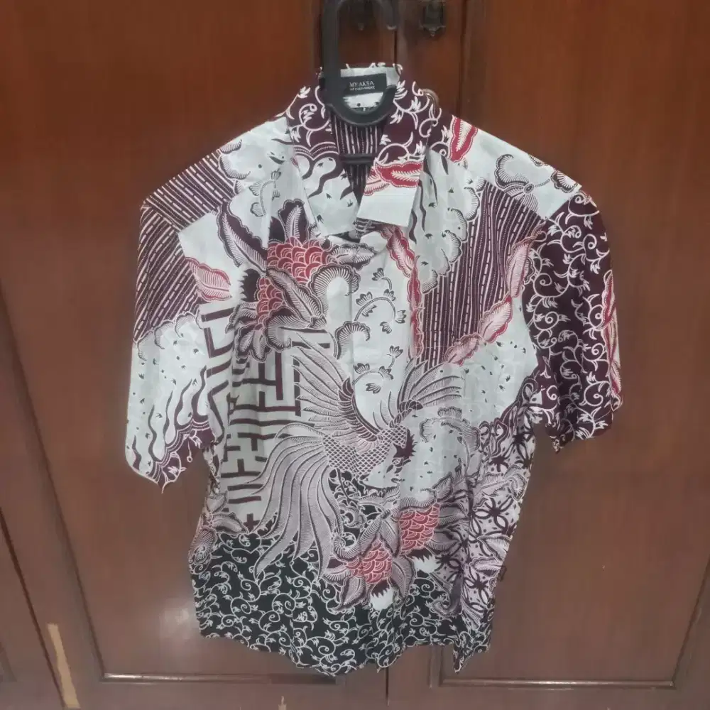 Kemeja Batik Pria Premium Pendek Size L Slim Fit Motif Merah Keren