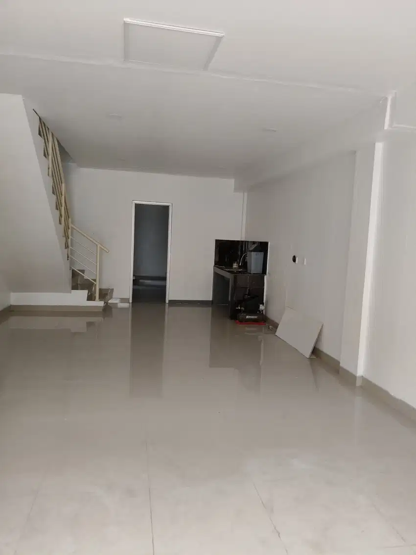 Ruko 2 Lantai Di Magnetika Lippo Cikarang. Kondisi Bersih Rapi