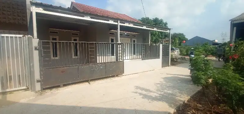 DI JUAL RUMAH SIAP HUNI HARGA BAWAH PASARAN