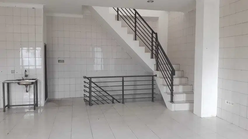 Dijual Ruko kantor usaha Mainroad Pagarsih Bandung Kota