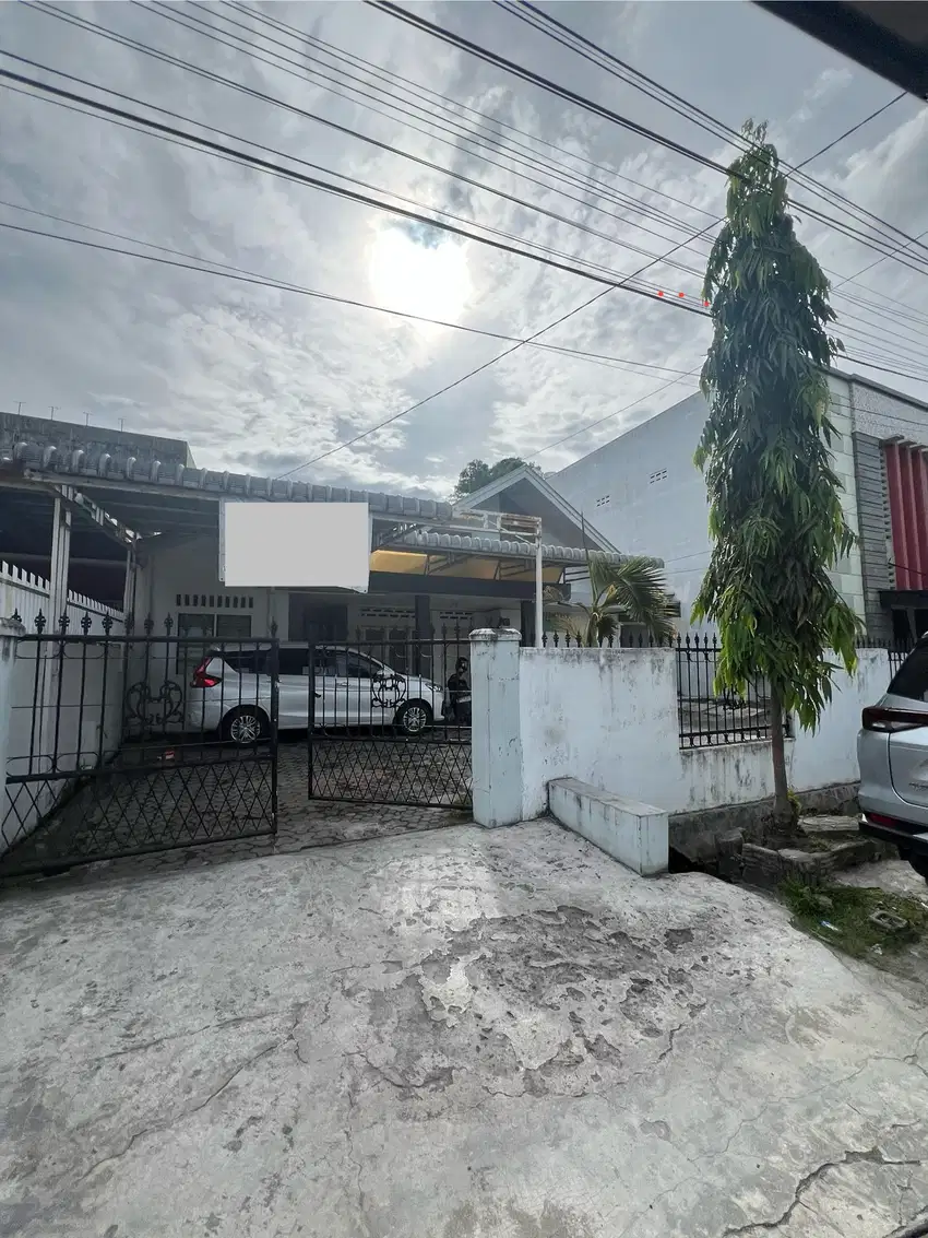 Dijual Rumah JL Gunung Mas
