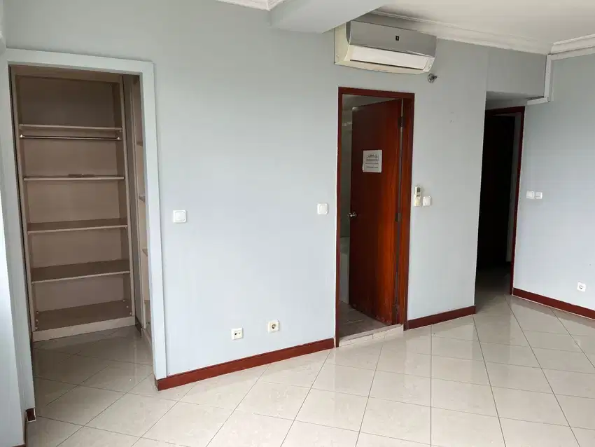 Dijual Cepat Apartemen Taman Anggrek 3 Bedroom 146 m2