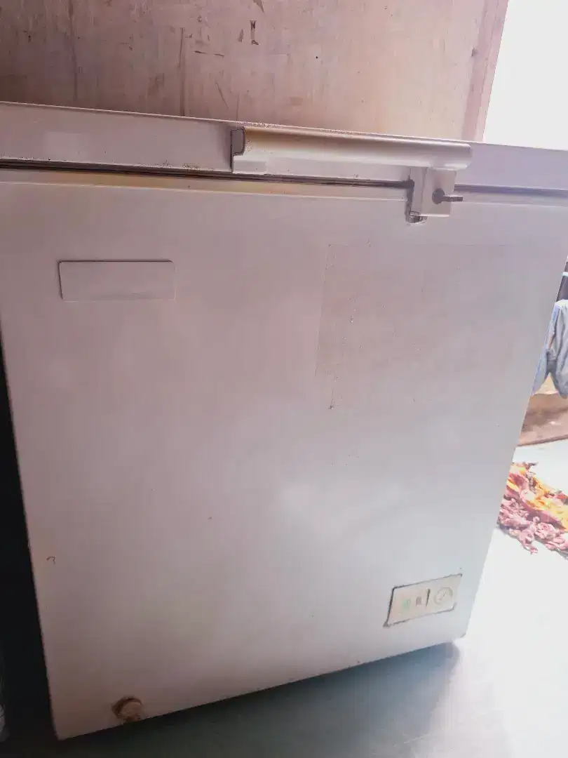 Freezer Modena murah meriah