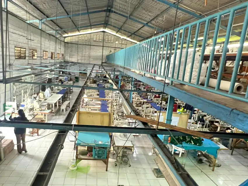 Di Jual cepat ex Pabrik Konveksi pinggir jalan raya karawaci Tangerang