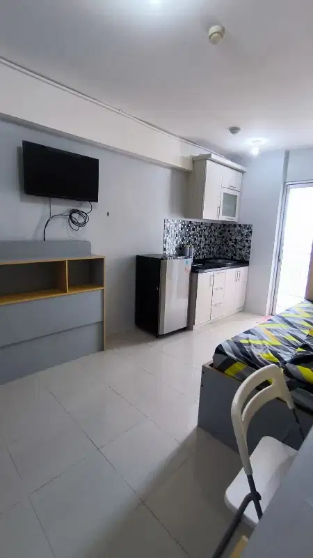 Disewakan Studio Furnished Bassura Helleconia