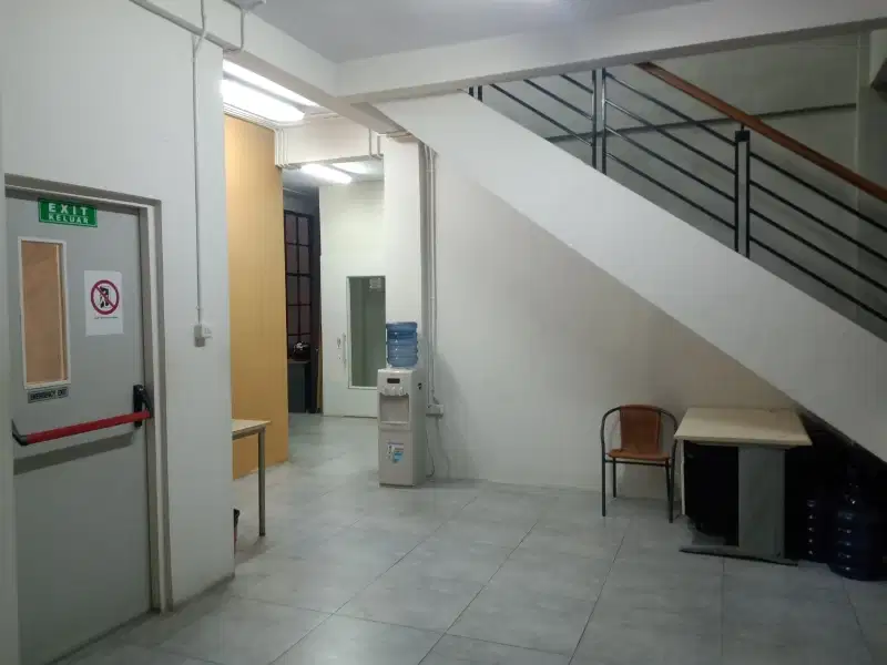 Ruko Raden Saleh daerah strategis dengan elevator