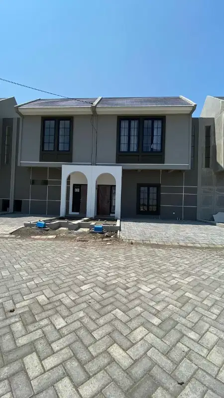Rumah 2 Lantai Premium Siap Huni dan Tiang Pancang