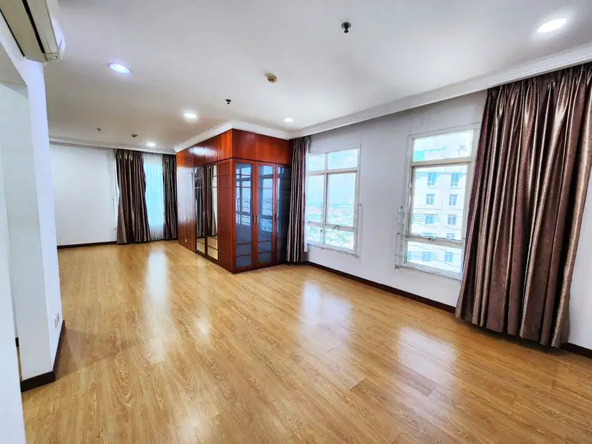 Apartemen Pantai Mutiara Damar 150m 2+1BR Full Furnished Sea View