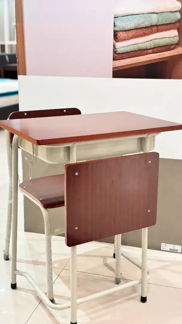 Set Meja& Kursi Sekolah