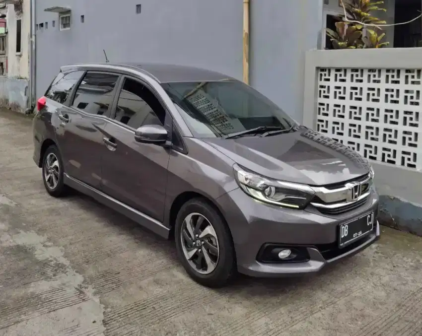 MOBILIO E 1.5 MANUAL 2021