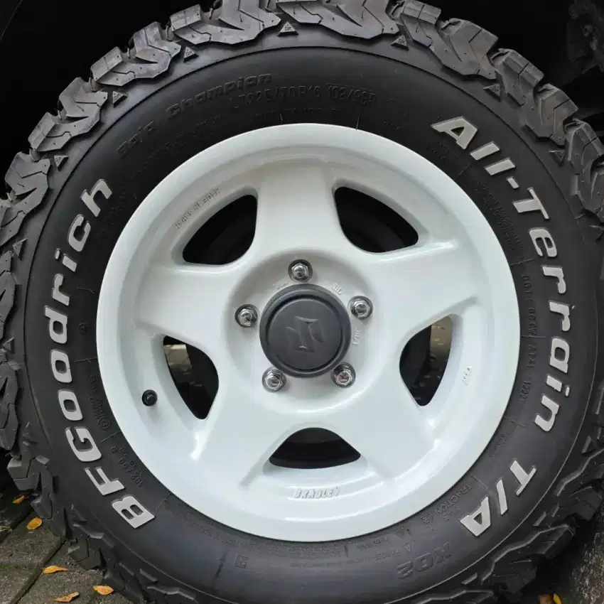 5 pcs BFGoodrich BFG 225 70 16 AT