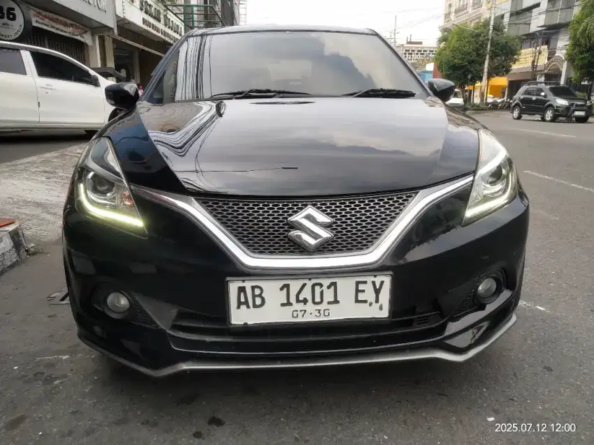 Suzuki Baleno hatchback mt