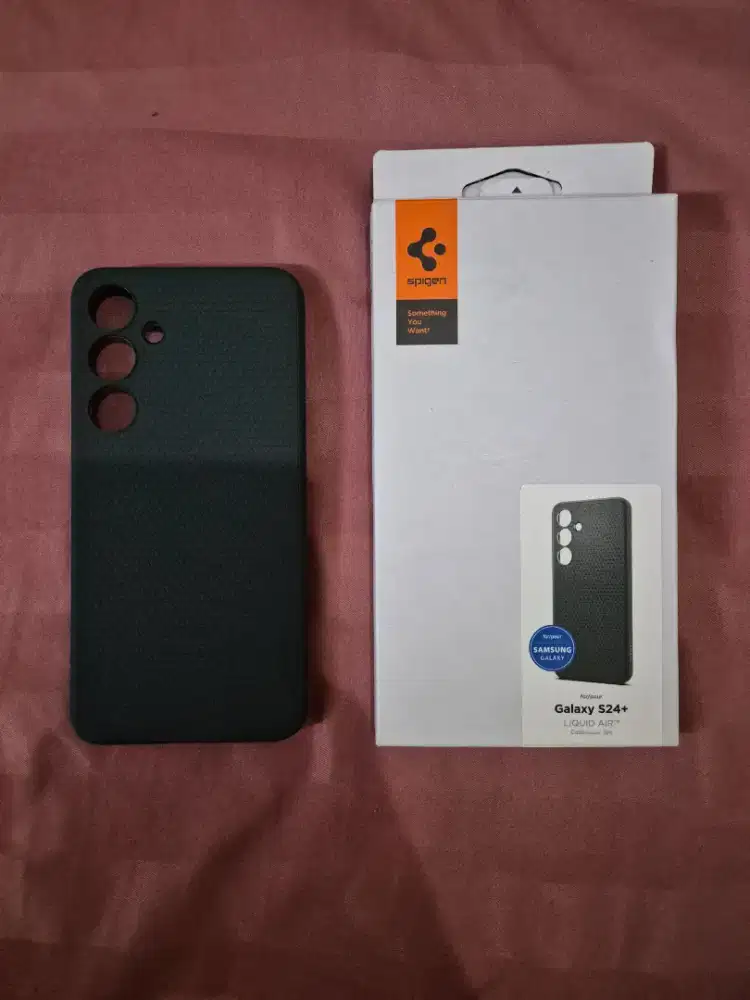 Case Samsung Galaxy S24+ Plus Merk Spigen Liquid Air Warna Hijau