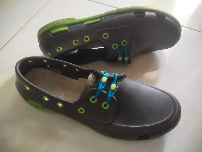 Sepatu Crocs Anti Air