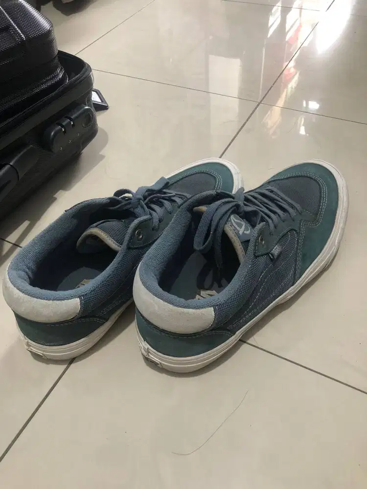 Vans Rowan Pro Biru Putih – Size 43