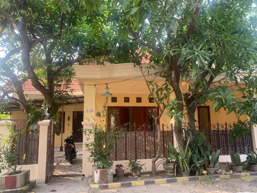 DIJUAL RUMAH TAMAN PONDOK JATI HOOK DEKAT TOL