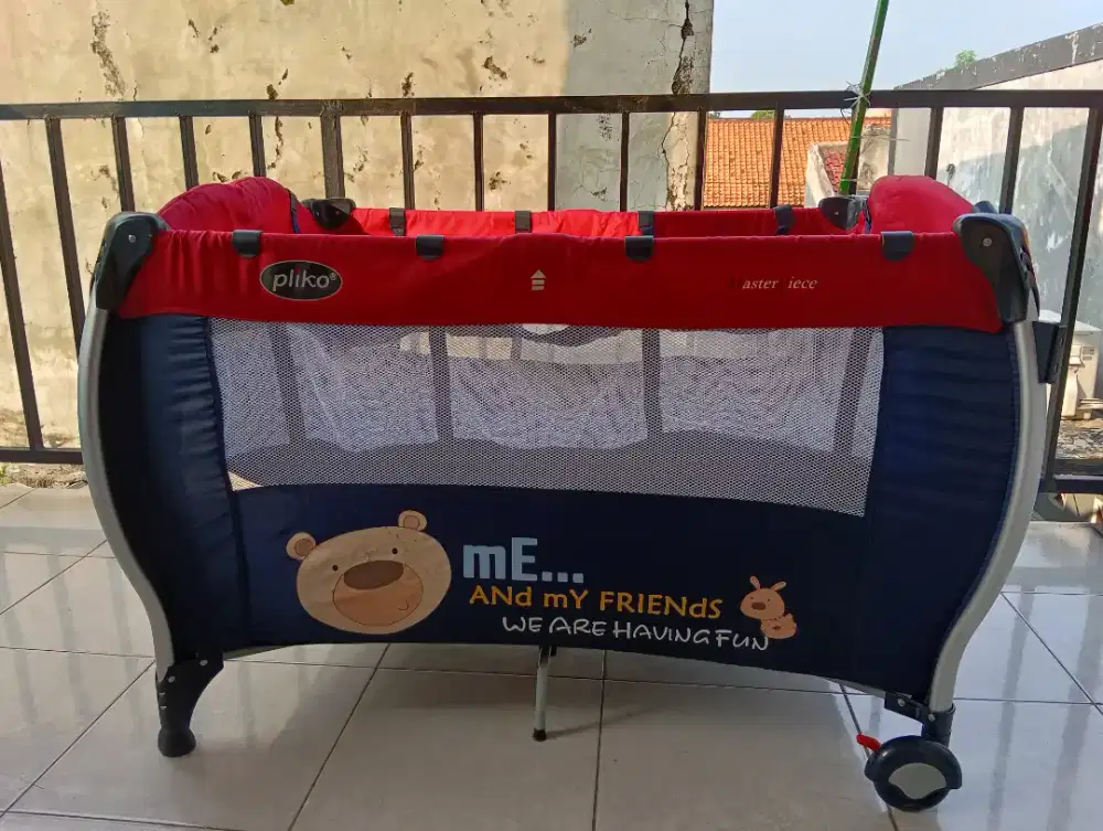 Box bayi merk pliko masih lengkap, cakep