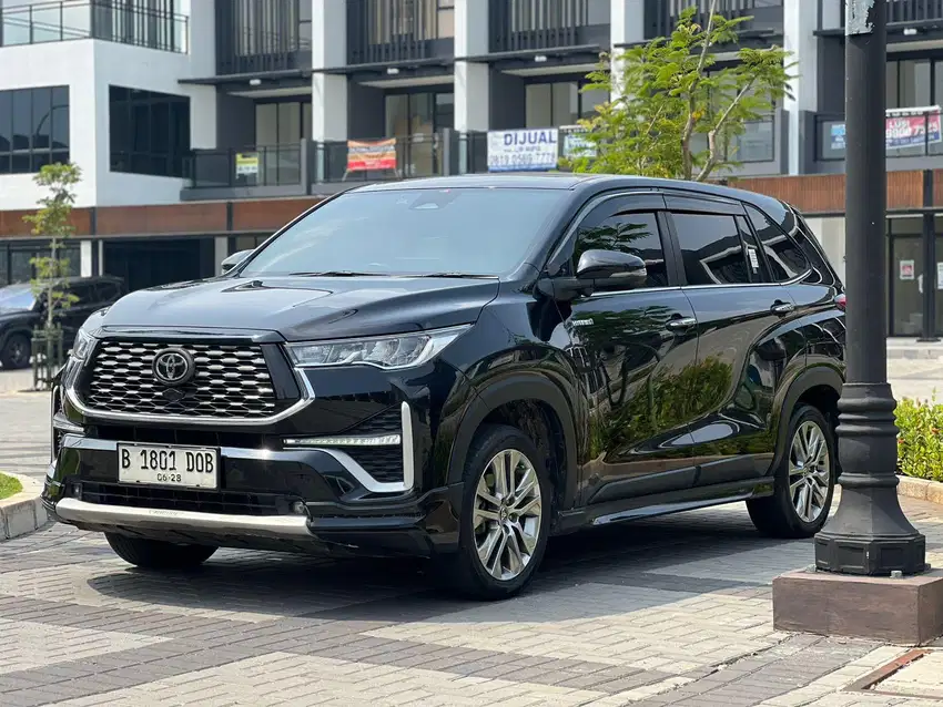 Toyota Innova Zenix 2.0 Q Hybrid Modelista AT 2023