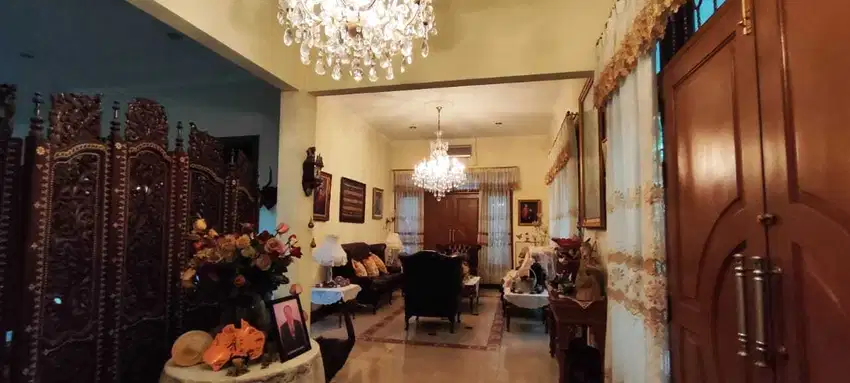 Rumah 450m Lokasi Super Strategis di Kebon Jeruk Meruya Jakarta Barat
