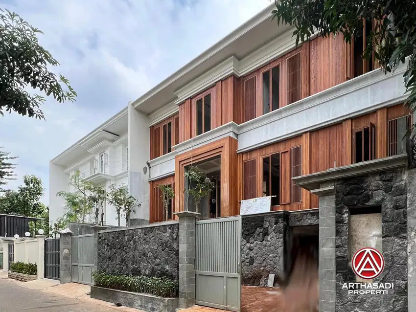 Kemang Dalam, Rumah Mewah 3 Lantai Baru On Progress Semi Furnished