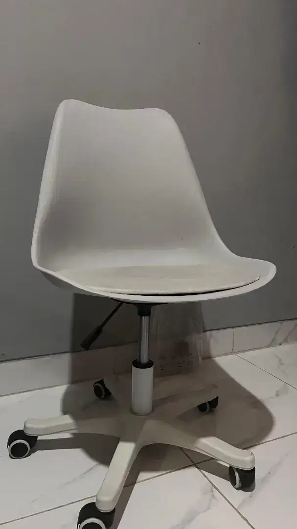 Kursi cocok buat meja kerja