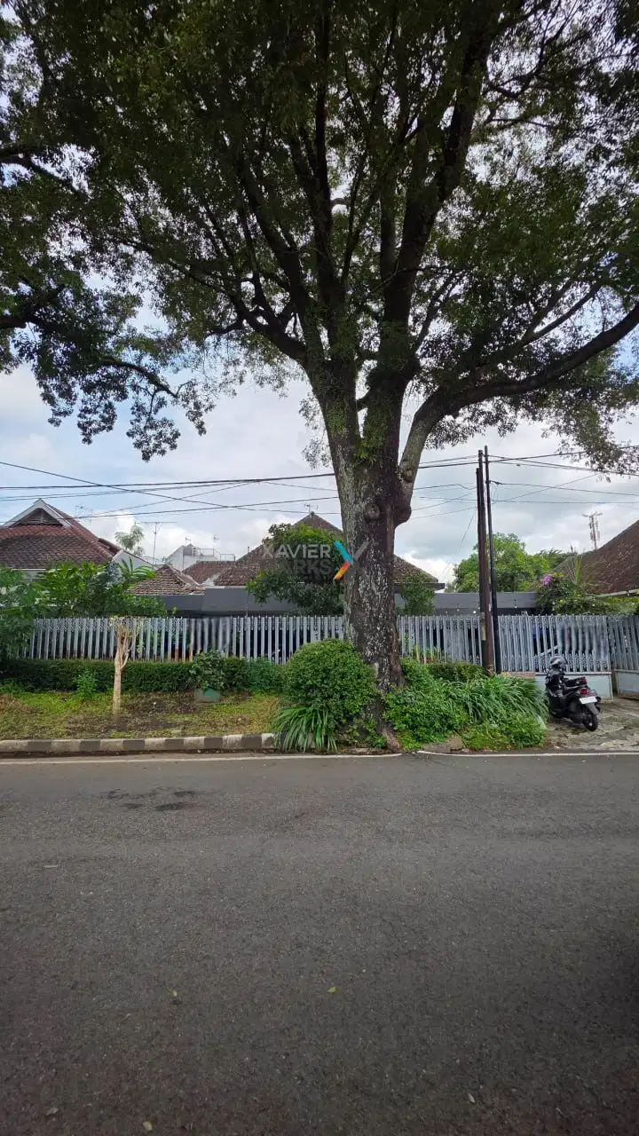 Dijual Rumah Klasik di Jalan Gunung - gunung, Klojen Malang
